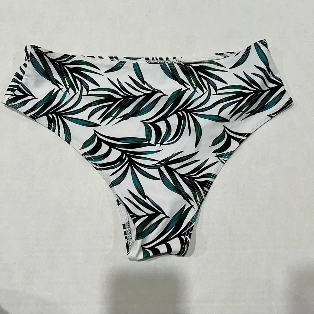 SHEIN floral bikini bottoms Size Large - Picture 2 of 7